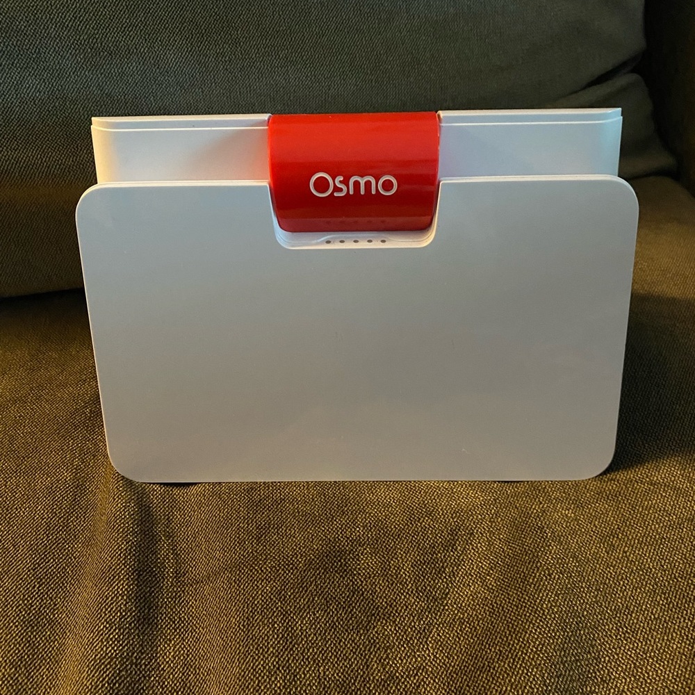 OSMO tablet dock system